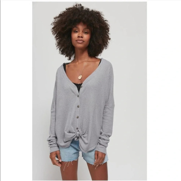 Urban Outfitters Out From Under Gray Jojo Oversized Button Front Thermal Top XS - Picture 6 of 10